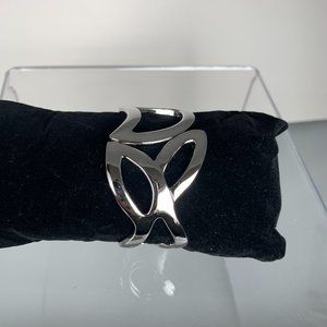 NWOT Silver Tone Cut Out Bangle